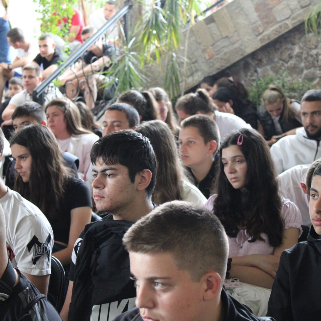 437569968_940775857549119_7240007469441467437_n